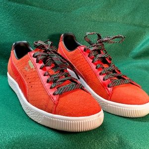 Puma Clyde Orange Tennis Shoe Size 7